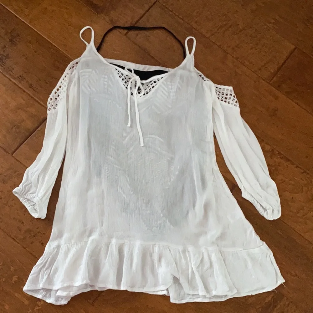 Harbor drive Swim coverup/cold shoulder blouse  3/4 sleeve White M